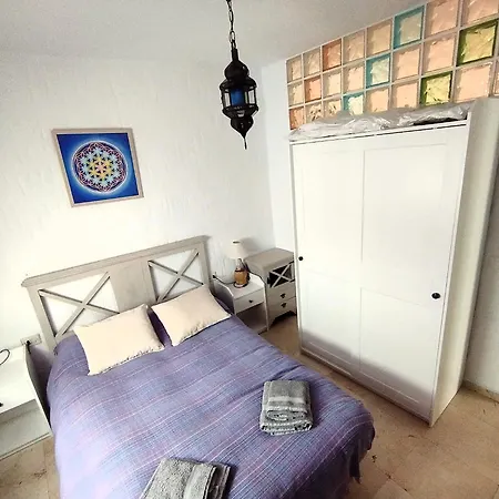 בית נופש Casa Velazquez Con Terraza Privada *