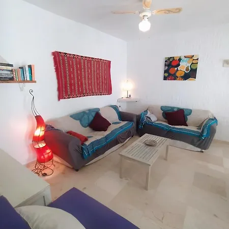 Будинок відпочинку Casa Velazquez Con Terraza Privada Коніль-де-ла-Фронтера