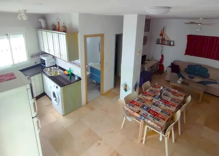 Casa Velazquez Con Terraza Privada 펜션 콘일데라프론테라